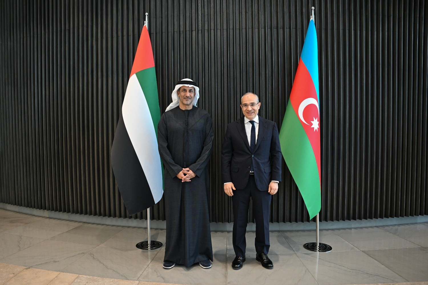 İqtisadiyyat naziri Mikayıl Cabbarov Birləşmiş Ərəb Əmirliklərinin Xarici İşlər Nazirliyində dövlət naziri Səid əl-Hacirinin rəhbərlik etdiyi nümayəndə heyəti ilə görüşüb. Xeber basligi